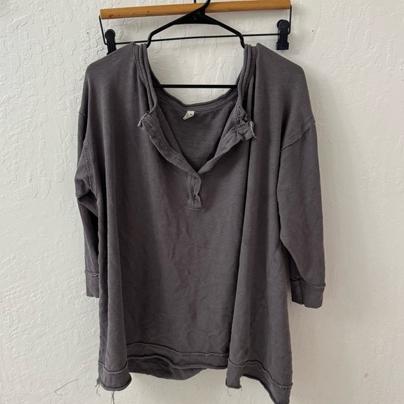 Free People Intimately Oversized Exposed Hem Henley Lounge Long Sleeve Small - Picture 3 of 9